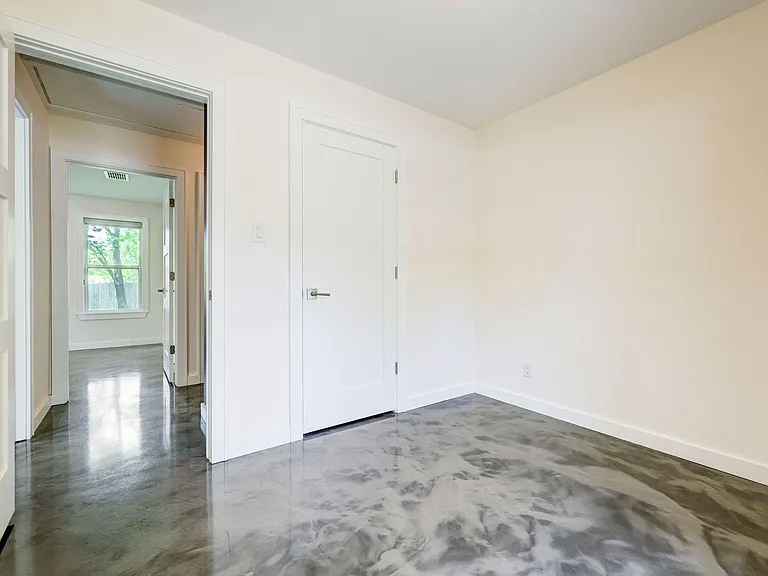 3100 Ray Wood Dr — Photo 13