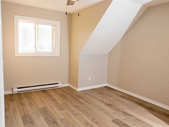 5th image of 31 Parkview Dr