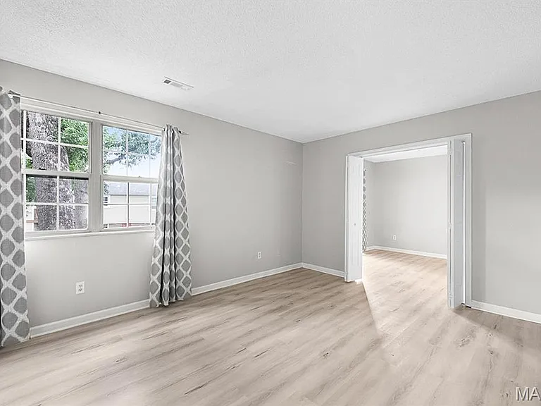 8912 Cardinal Ter — Photo 16