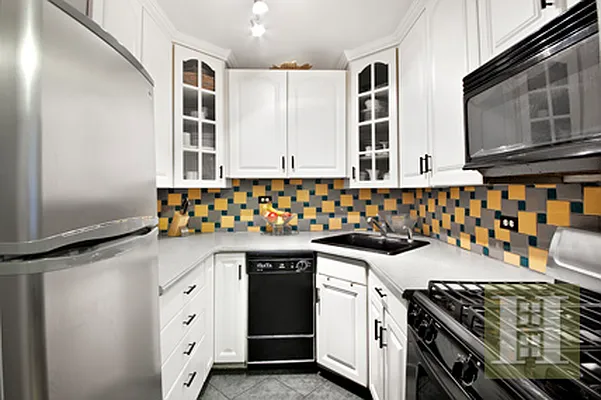 Sold by Halstead Real Estate | media 18