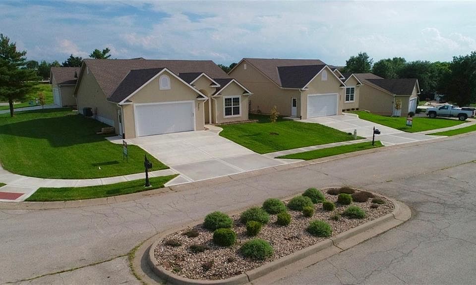 2401 Merlot Pl, Excelsior Springs, MO 64024 MLS 2447960 Zillow