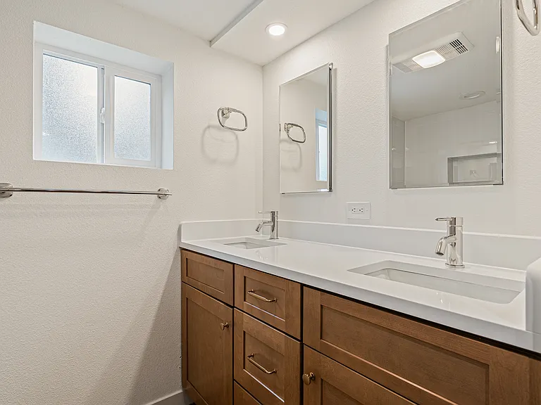 14325 Phinney Ave N #2 — Photo 13