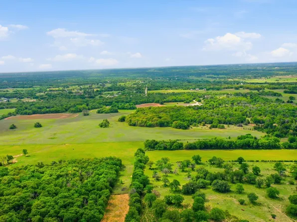 W White Dove St, Azle, TX 76020