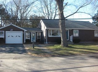 53 Wyola Rd, Swansea, MA 02777