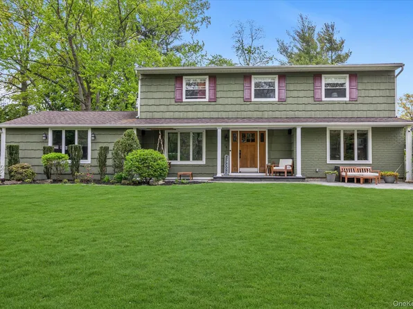 84 Derby Avenue, Greenlawn, NY 11740
