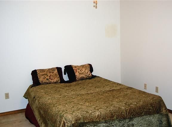 2nd image of 1325 Greendale Ave