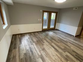 (28) 201 E. 16th Avenue