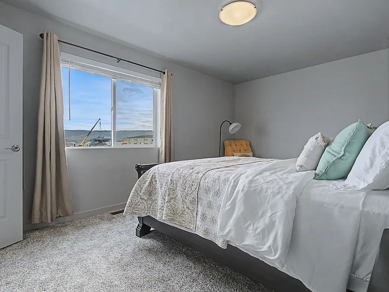 2350 Glen Canyon Ave #B — Photo 13