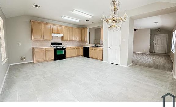 4th image of 7408 Fossil Hill Dr