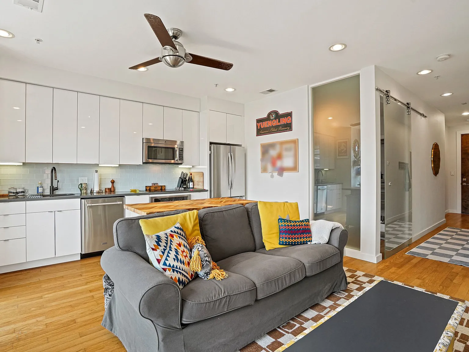 1 bed, 632 sqft, $2,200 — Photo 4