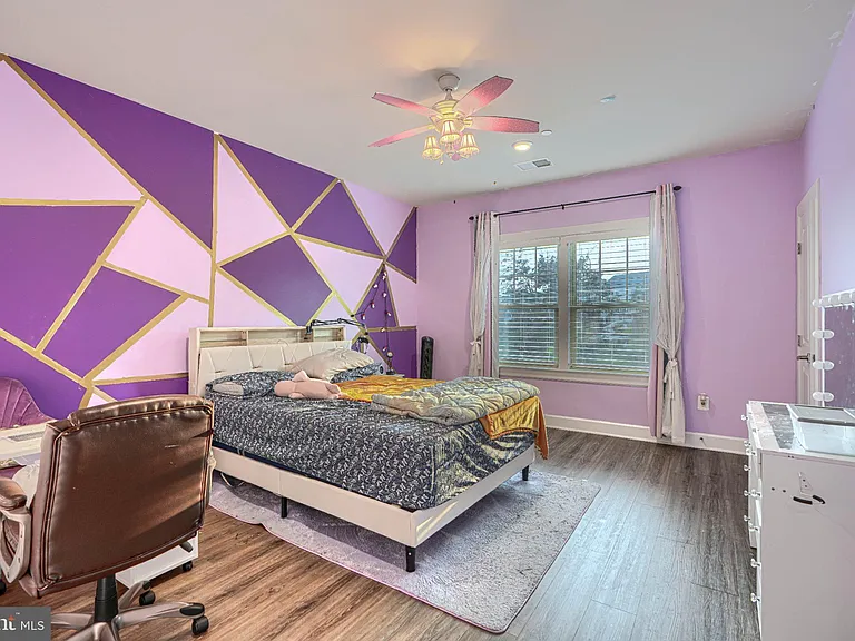 7142 Starmount Way — Photo 41