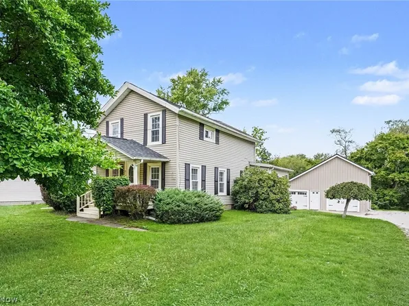 33 N Poplar St, Jefferson, OH 44047