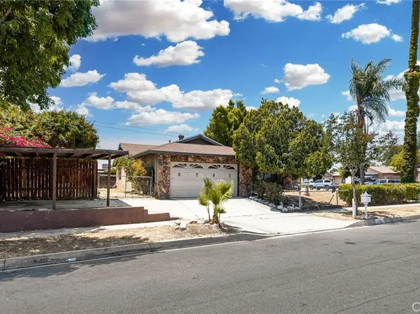 1474 S Iris Ave, Bloomington, CA 92316