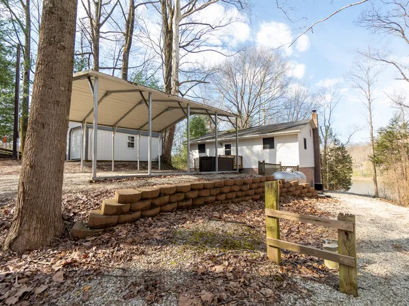 7289 Locust Lake East Dr, Spencer, IN 47460
