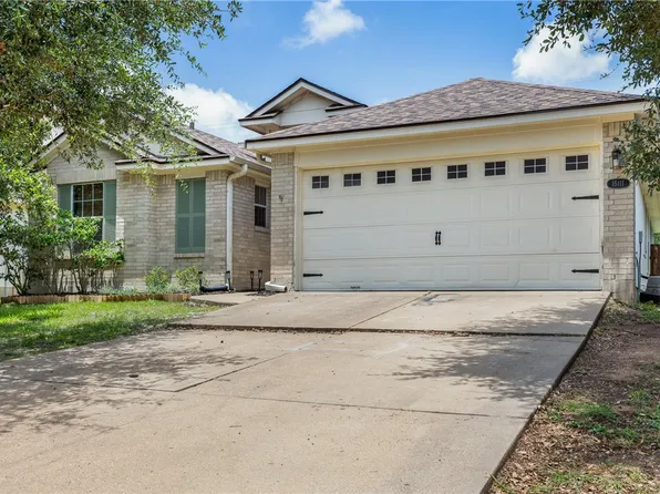 15111 Faircrest Dr, College Station, TX 77845