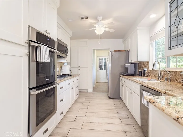 19308 Lemarsh St — Photo 14