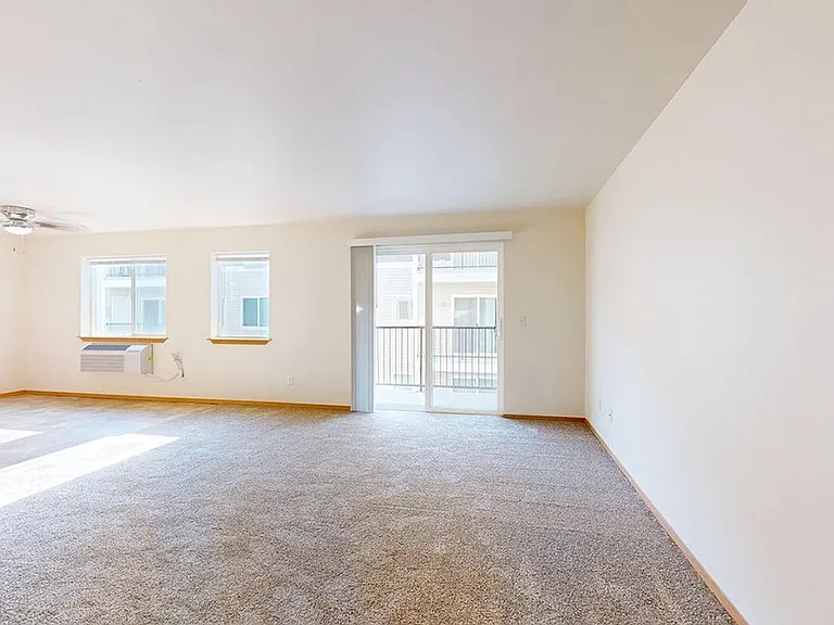 Olson Apartments — Photo 7