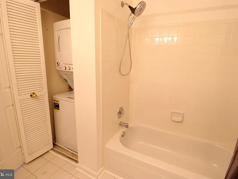 7509 Ashby Ln #N — Photo 16