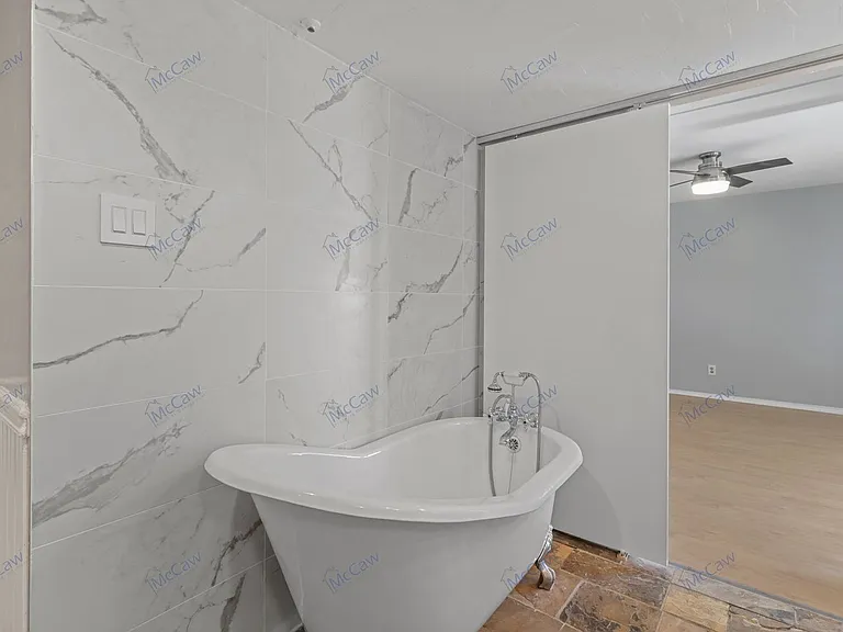2101 Park Willow Ln #B — Photo 14