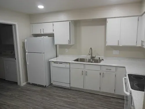 East View Apartments — Photo 6