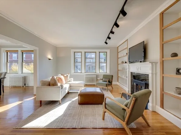 119 Winthrop Rd APT 6C, Brookline, MA 02445