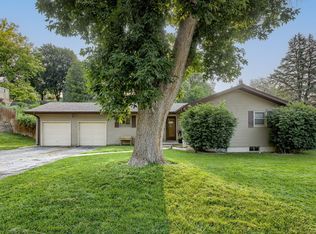 415 Wendy Heights Rd, Council Bluffs, IA 51503