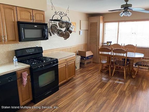 4th image of 7 Ledyard Pl