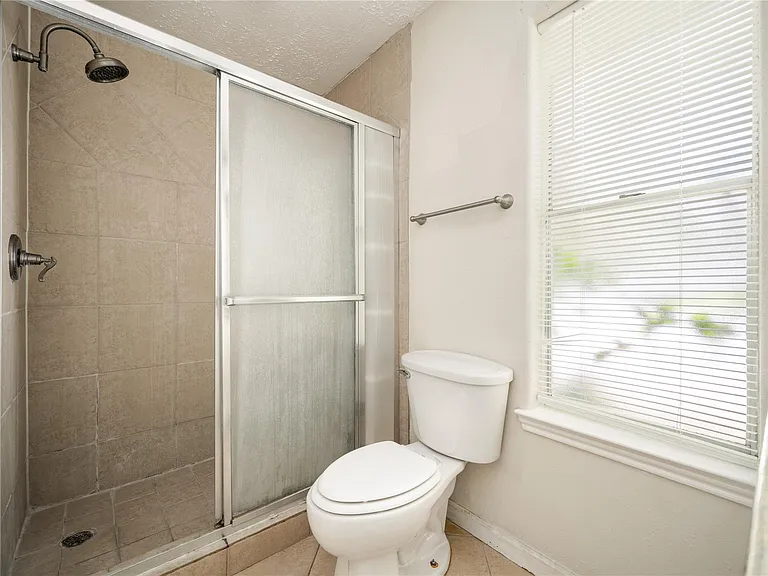 2603 Hollymist Dr — Photo 25