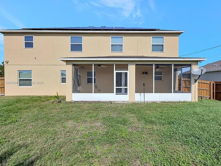 1018 SW Eckard Ave — Photo 60