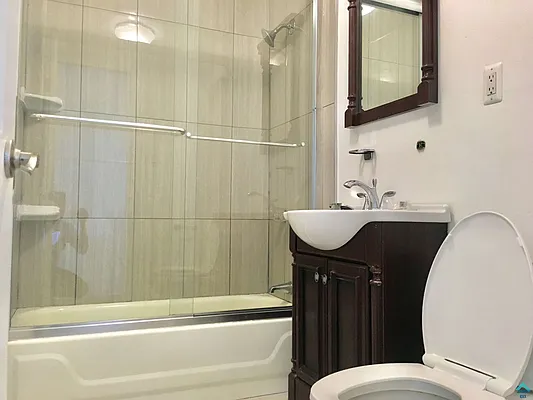 Rented by EXR | media 6