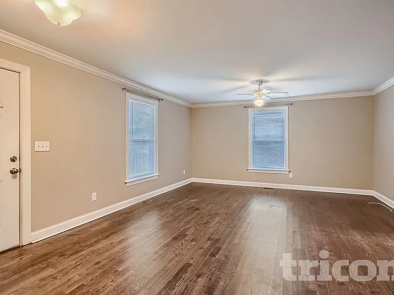 247 Young Ave SW — Photo 17