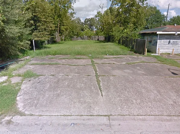 5225 Chennault Rd, Houston, TX 77033