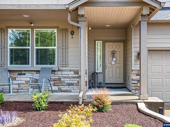 5th image of 2673 NW Kingston Way