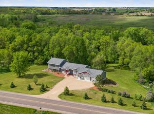 1538 County Rd E, New Richmond, WI 54017