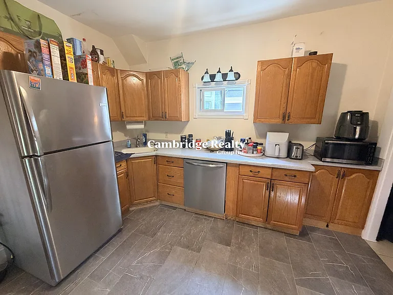19 Berkeley St #1 — Photo 2