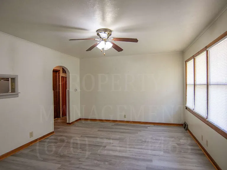710 S Cline Rd — Photo 3