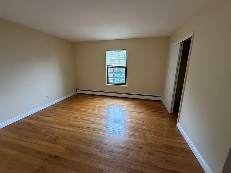 51 W Essex St #H — Photo 7