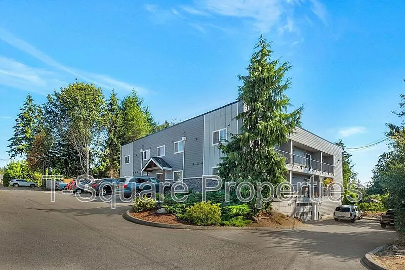 Building Photo - 225 164th St SE #102