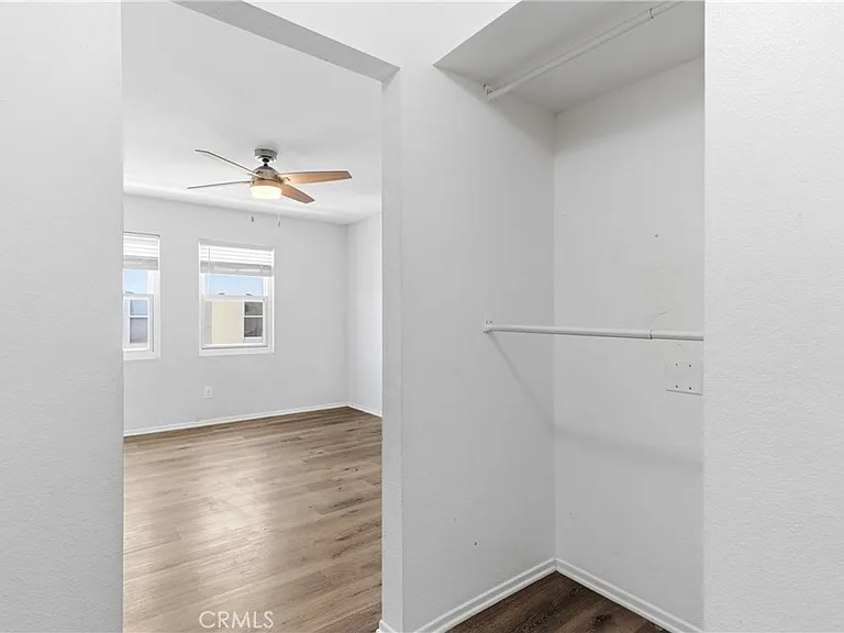 18209 Sierra Hwy #30 — Photo 31