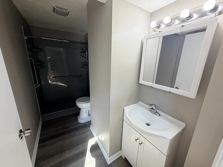 1307 E Market St #1 — Photo 18
