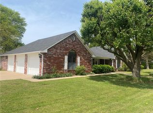 1572 Dick Smith St, Springdale, AR 72764