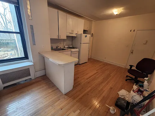 Rented by ONE Manhattan Real Estate | media 6