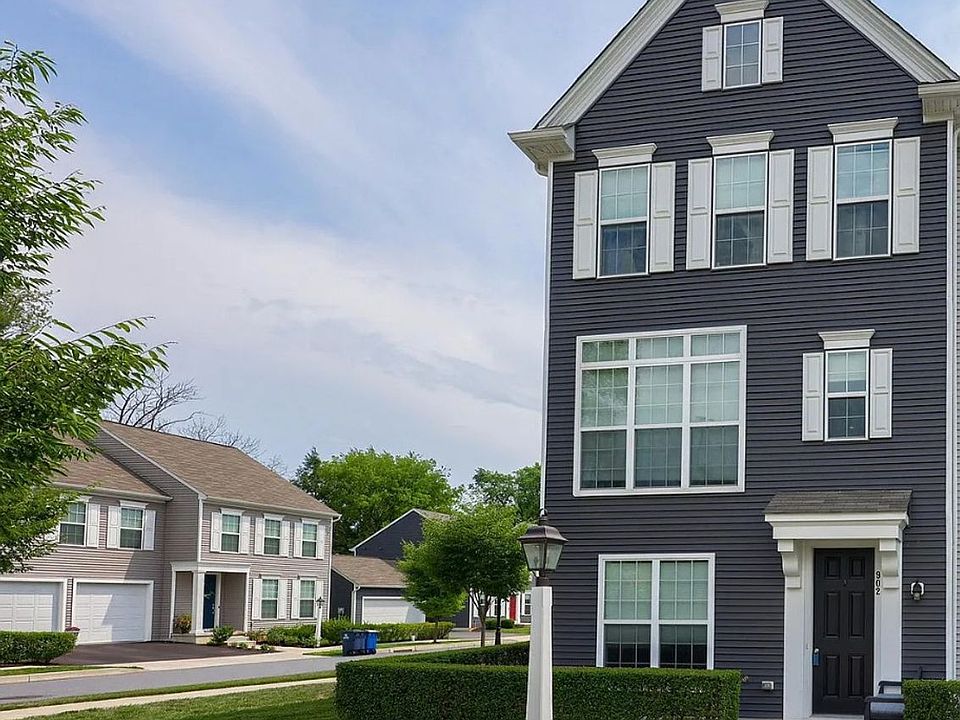 1st image of 902 Mayer Pl