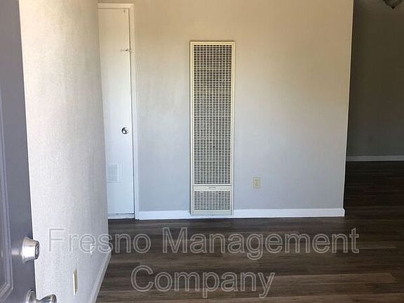 3rd image of 4538 E Hamilton Ave #102