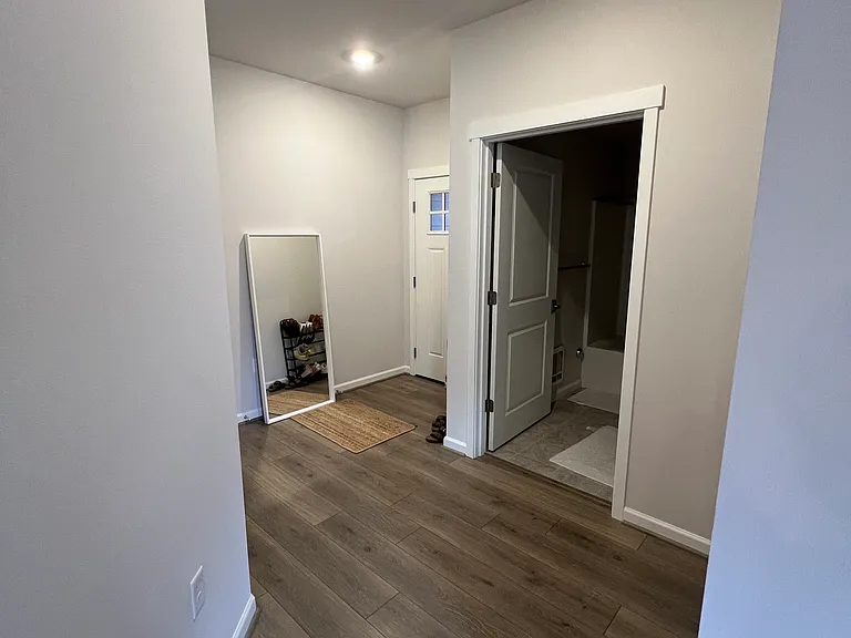 19319 NE 69th Way #101 — Photo 17