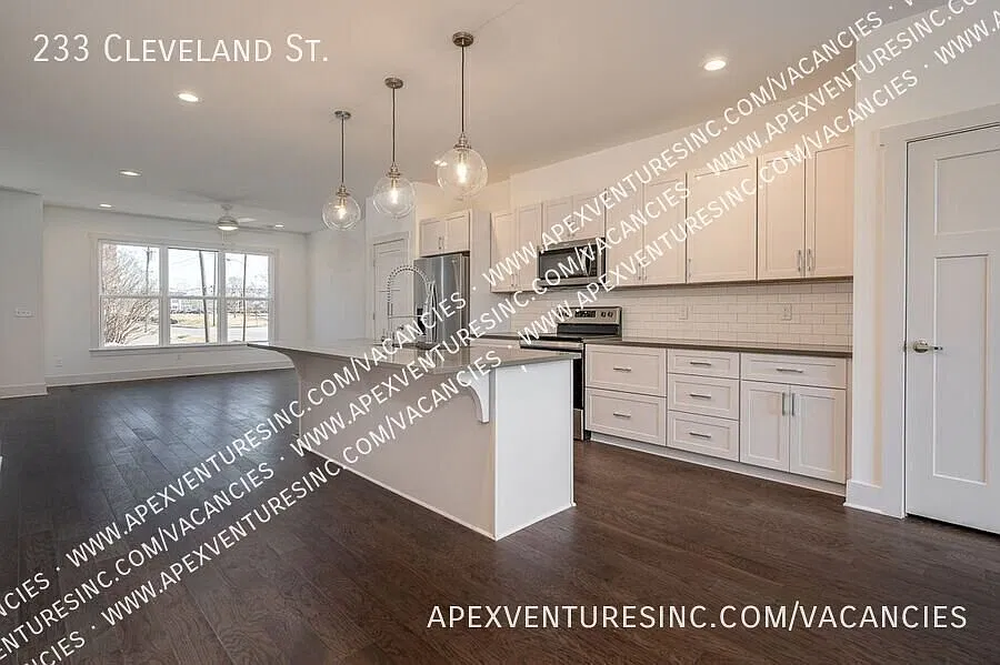 Beautiful build in Cleveland Park (Downtown Nashville) — Photo 2