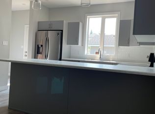 11117 73rd Ave NW #A, Edmonton, AB T6G0C5