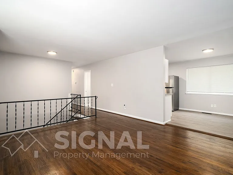 5114 Beacon Dr — Photo 8