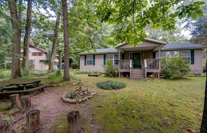 1st image of 32356 Hilltop Dr