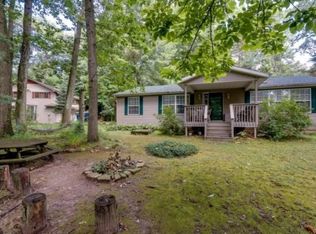 32356 Hilltop Dr, Dowagiac, MI 49047